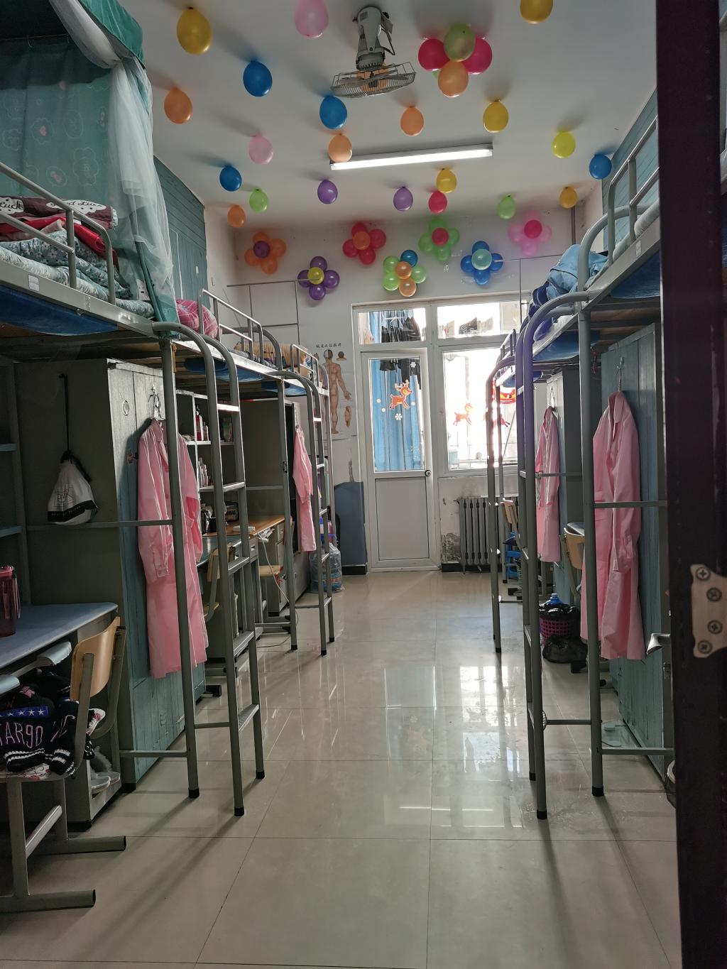 渭南高级中学宿舍图片